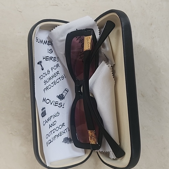 Chanel vintage sunglasses ๐ - Picture 7 of 8